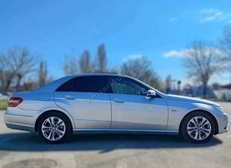 Mercedes-Benz E