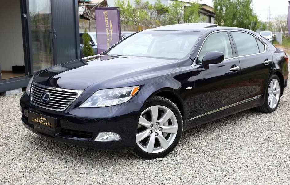 Lexus Seria LS