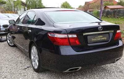 Lexus Seria LS