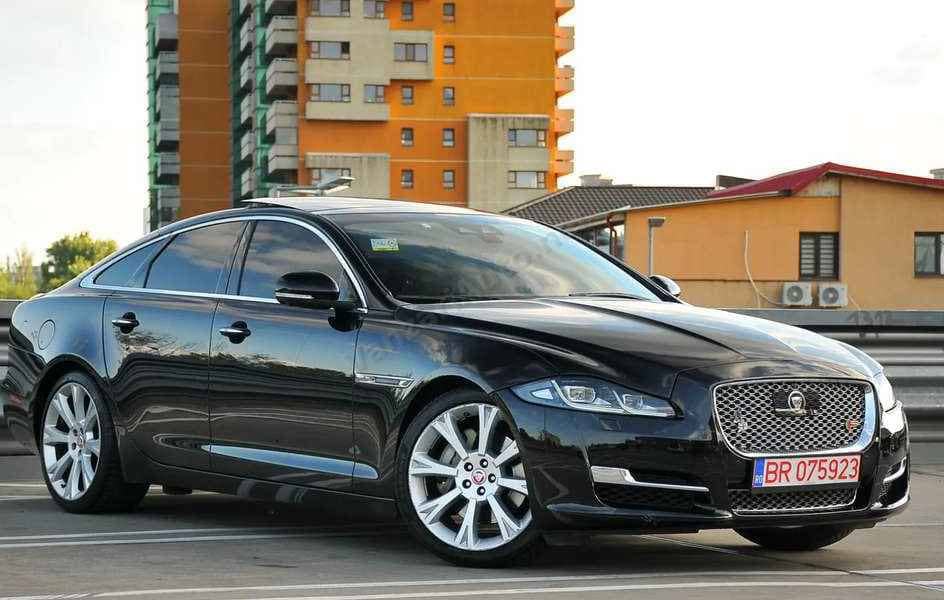 Jaguar XJ