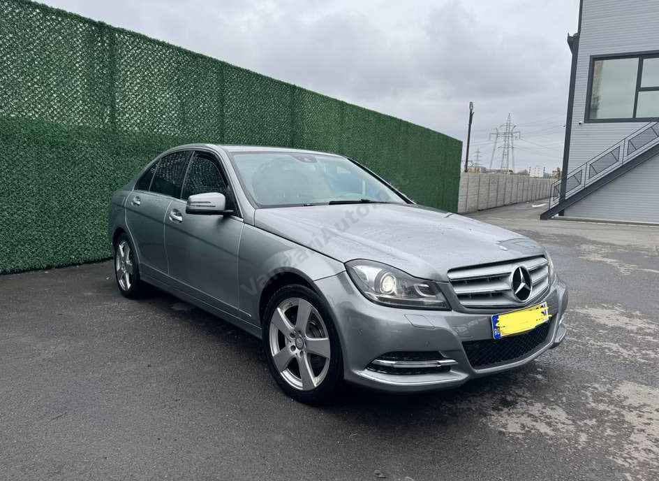 Mercedes-Benz C
