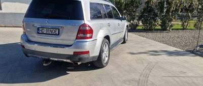 Mercedes-Benz GL