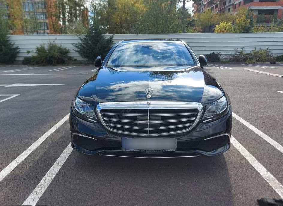 Mercedes-Benz E