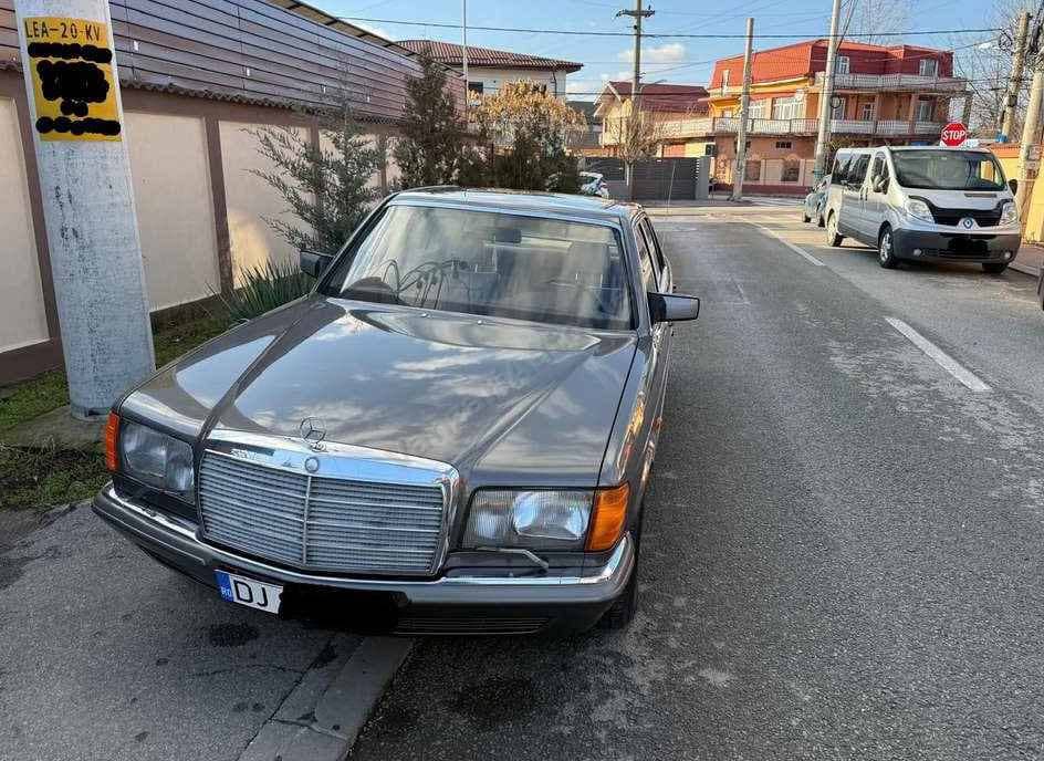 Mercedes-Benz W126