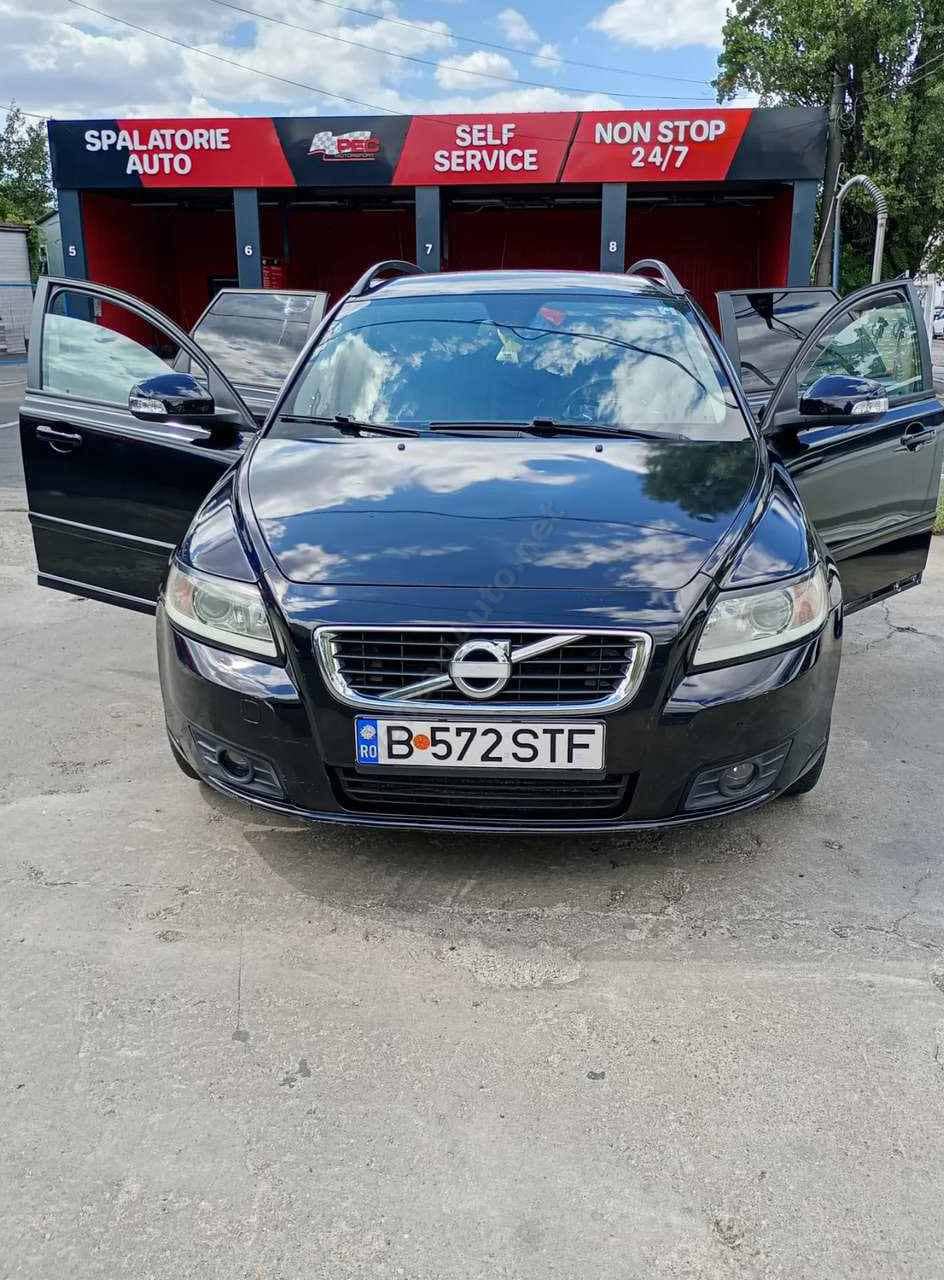 Volvo V50