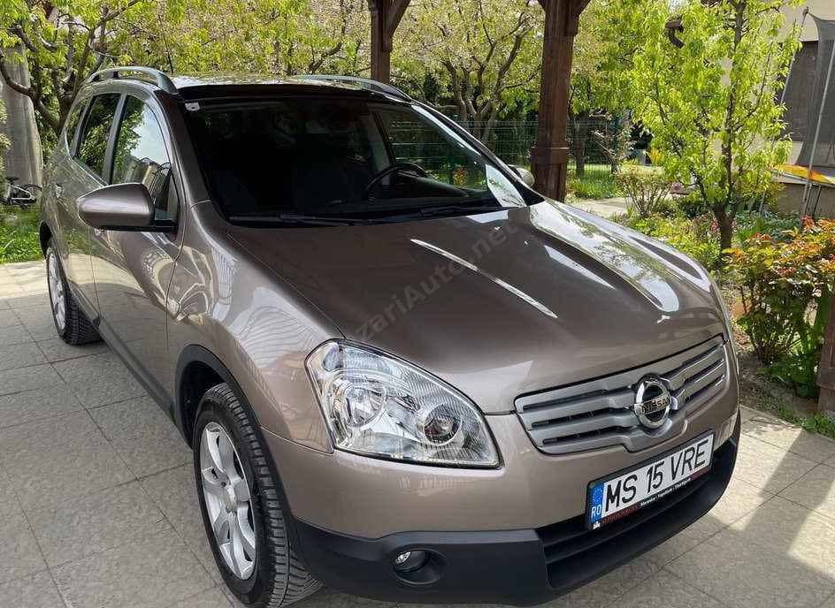 Nissan Qashqai+2