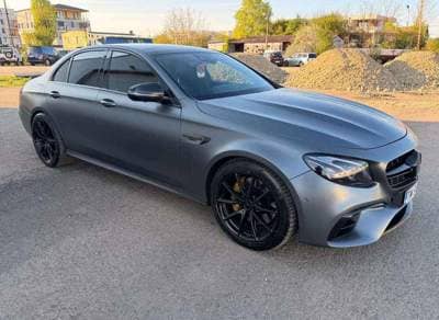 Mercedes-Benz E