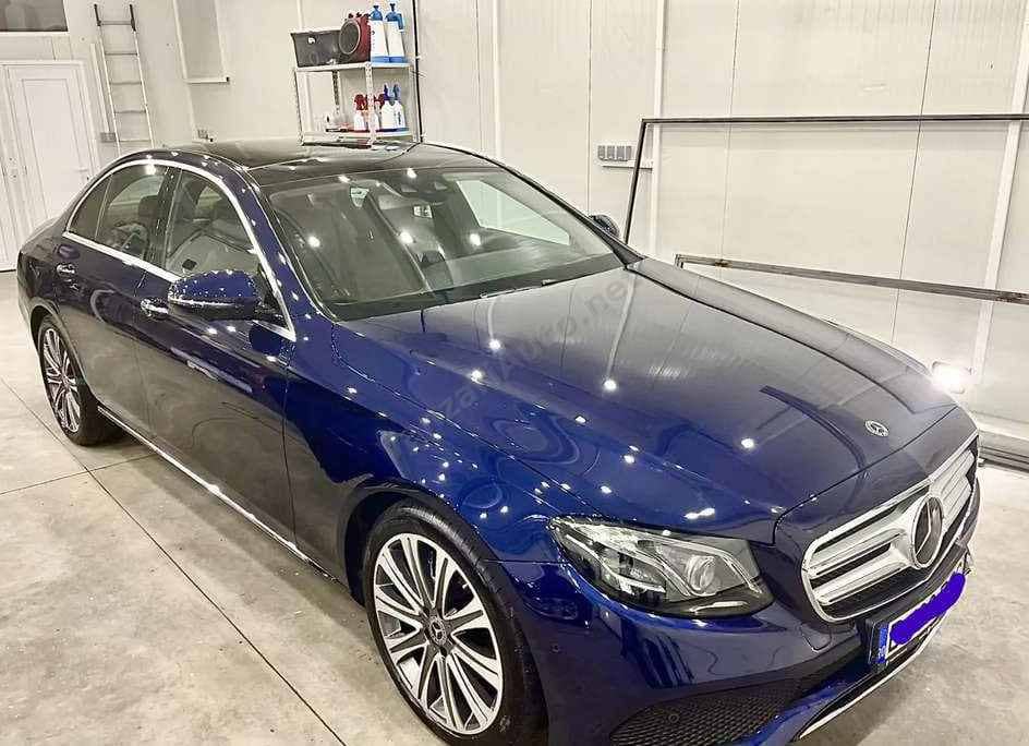 Mercedes-Benz E