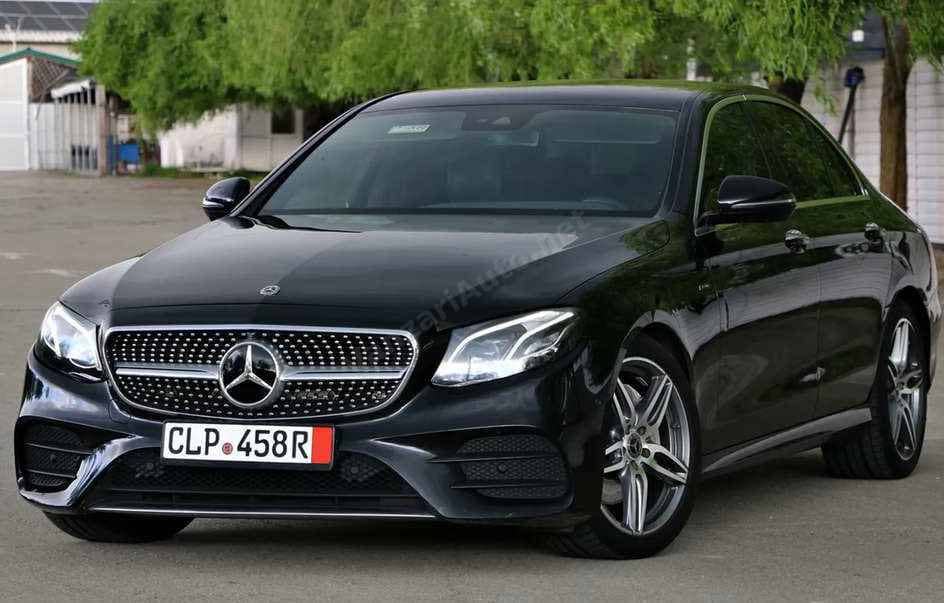 Mercedes-Benz E
