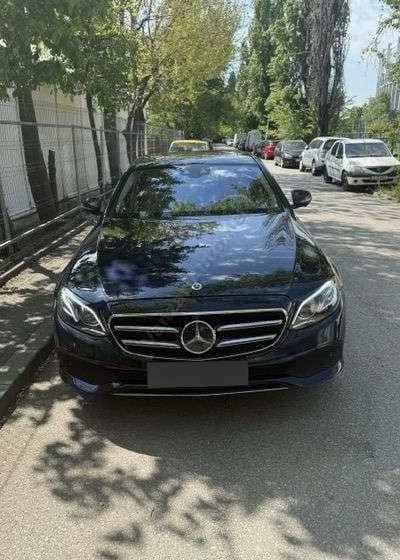Mercedes-Benz E