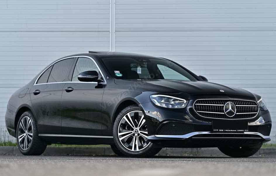 Mercedes-Benz E