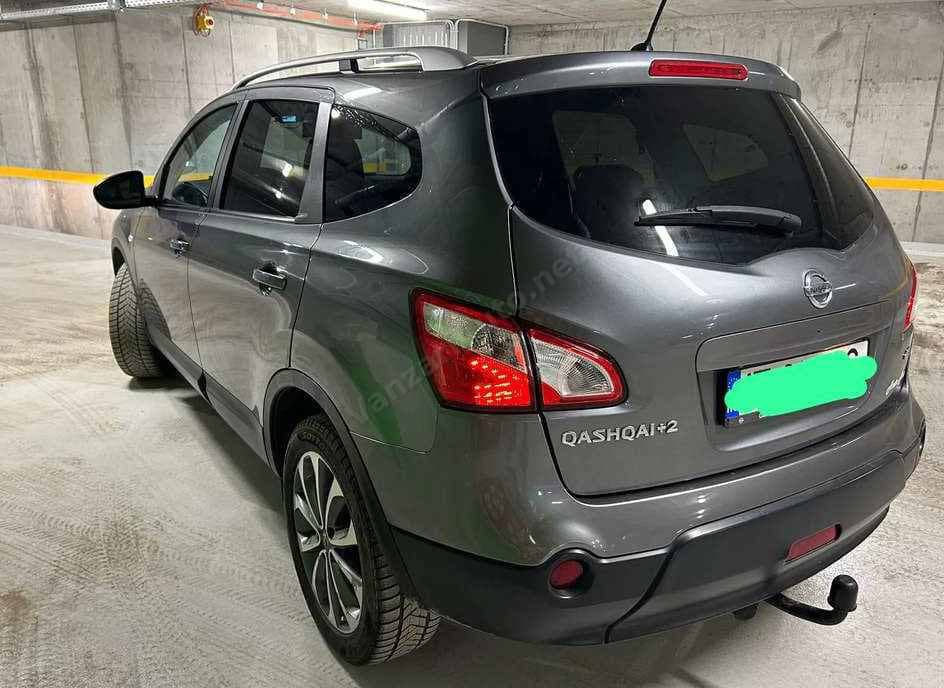 Nissan Qashqai+2