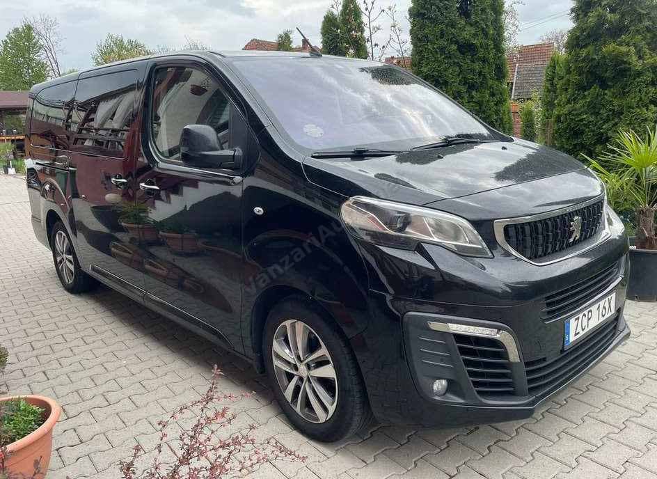Peugeot Traveller