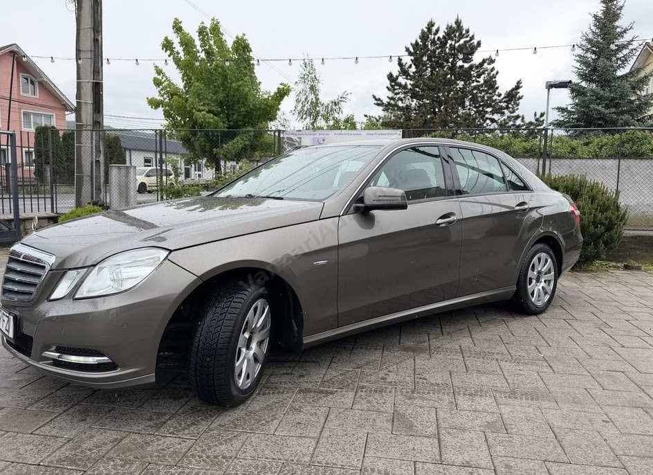 Mercedes-Benz E