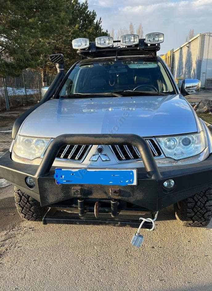 Mitsubishi L200