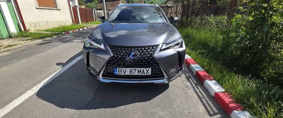 Lexus UX