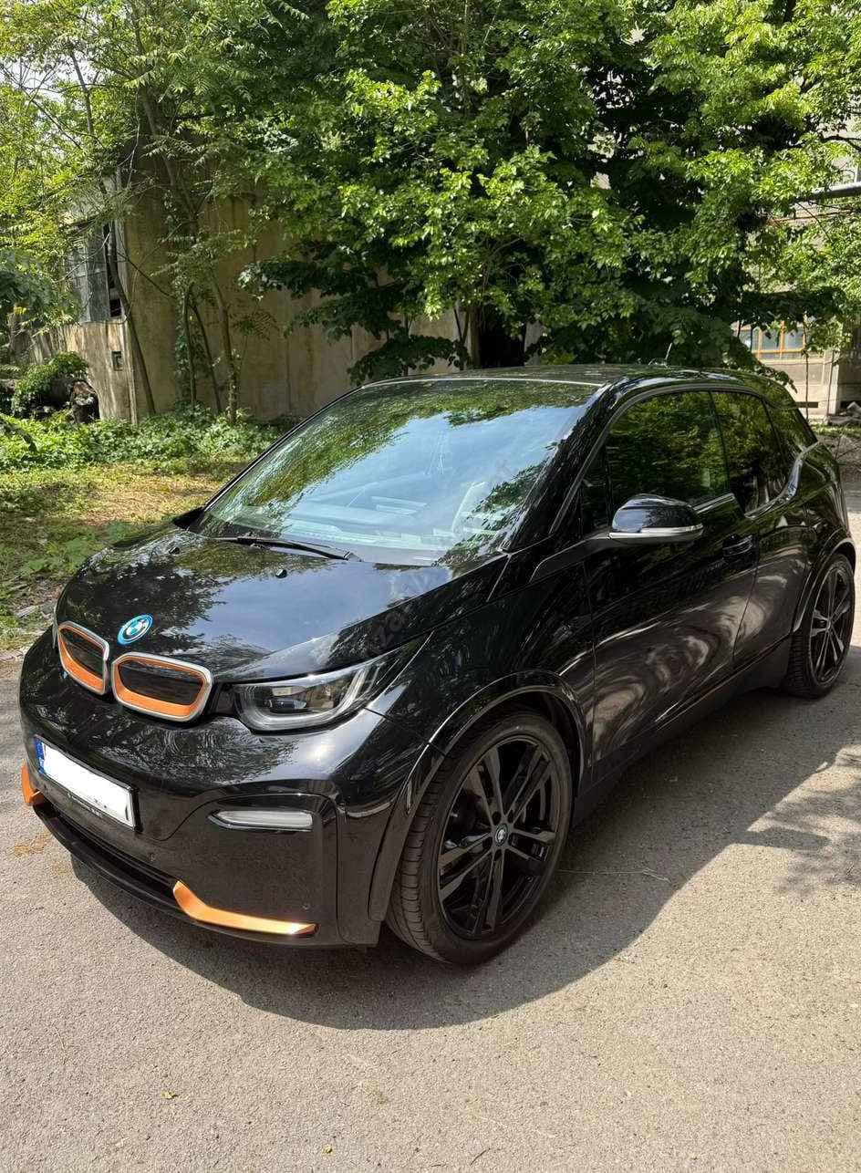 BMW i3