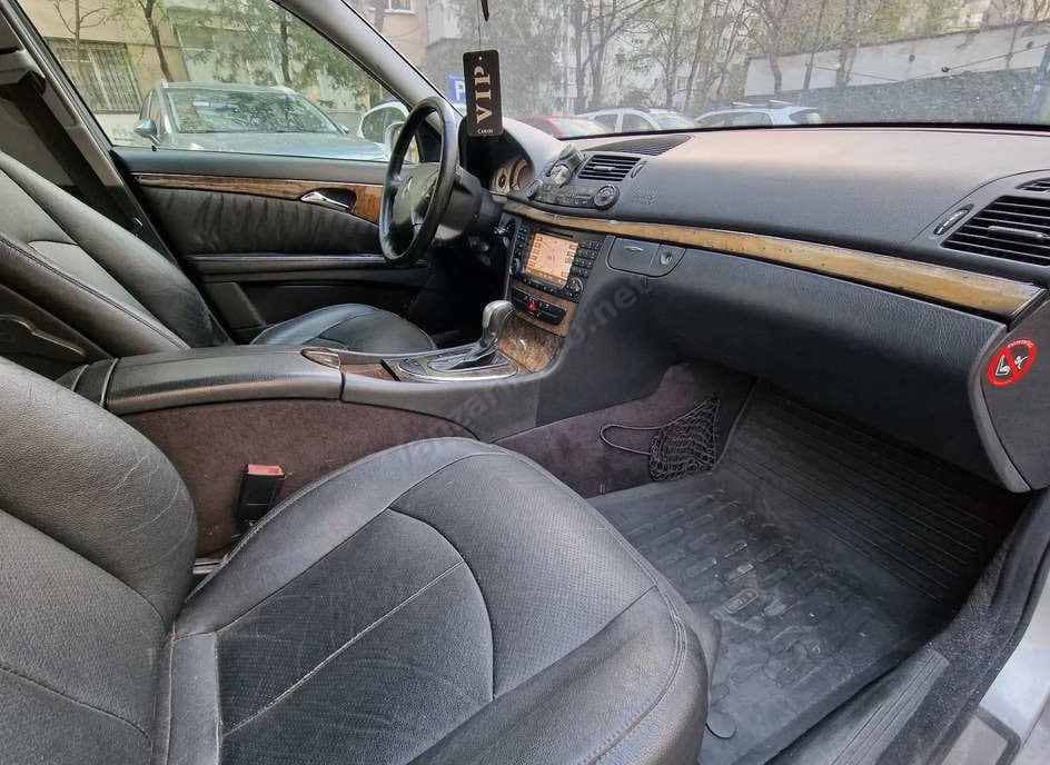Mercedes-Benz E