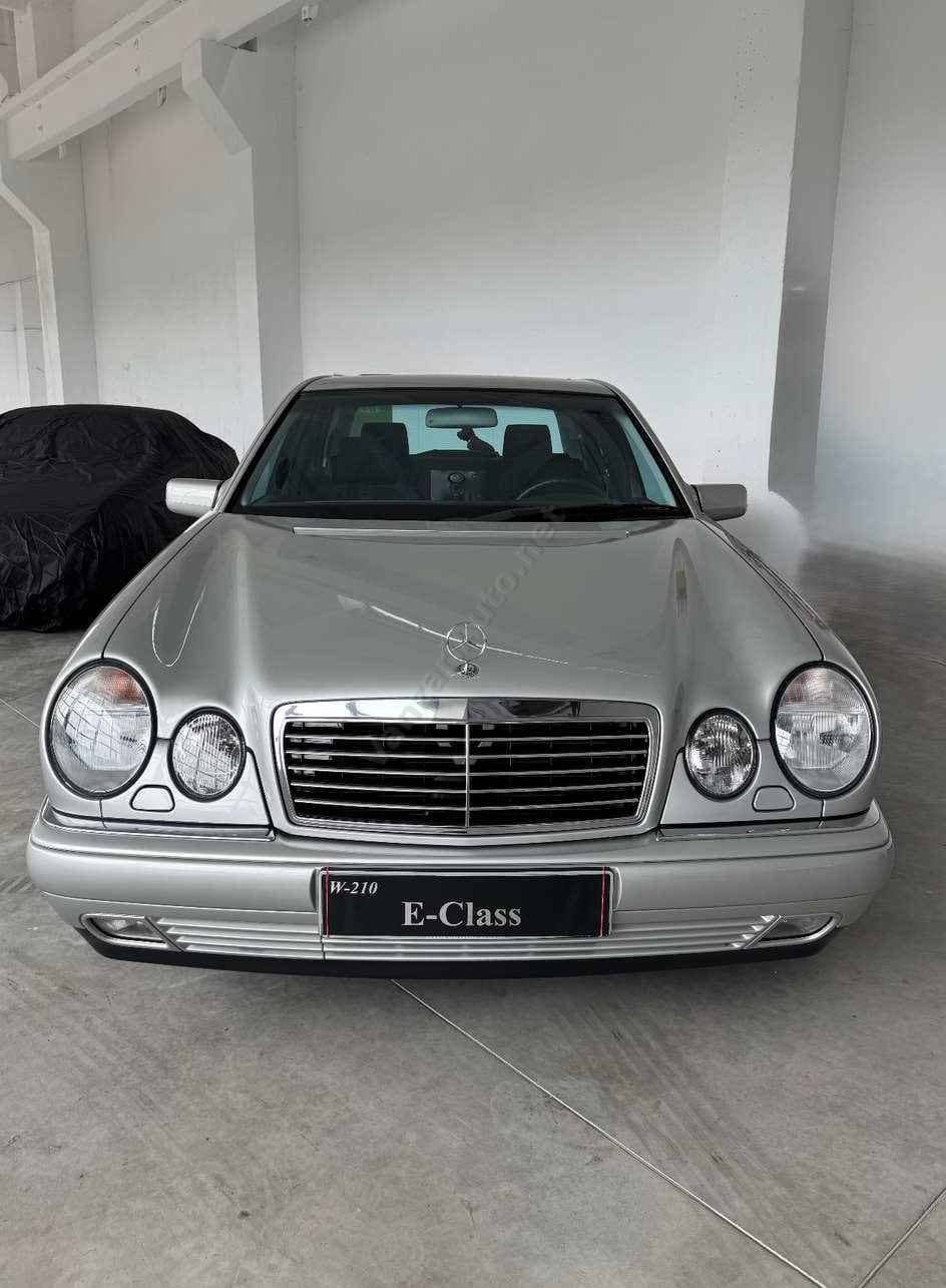 Mercedes-Benz E