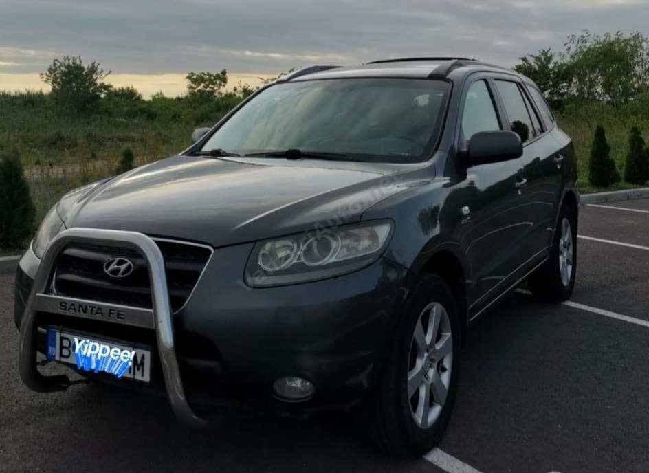 Hyundai Grand Santa Fe