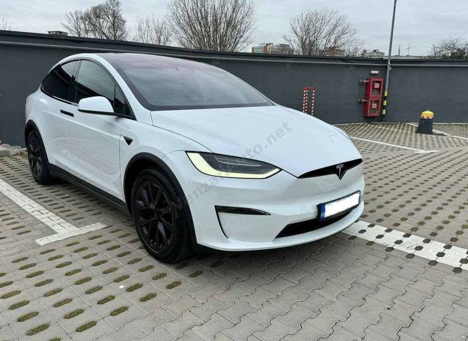 Tesla Model X