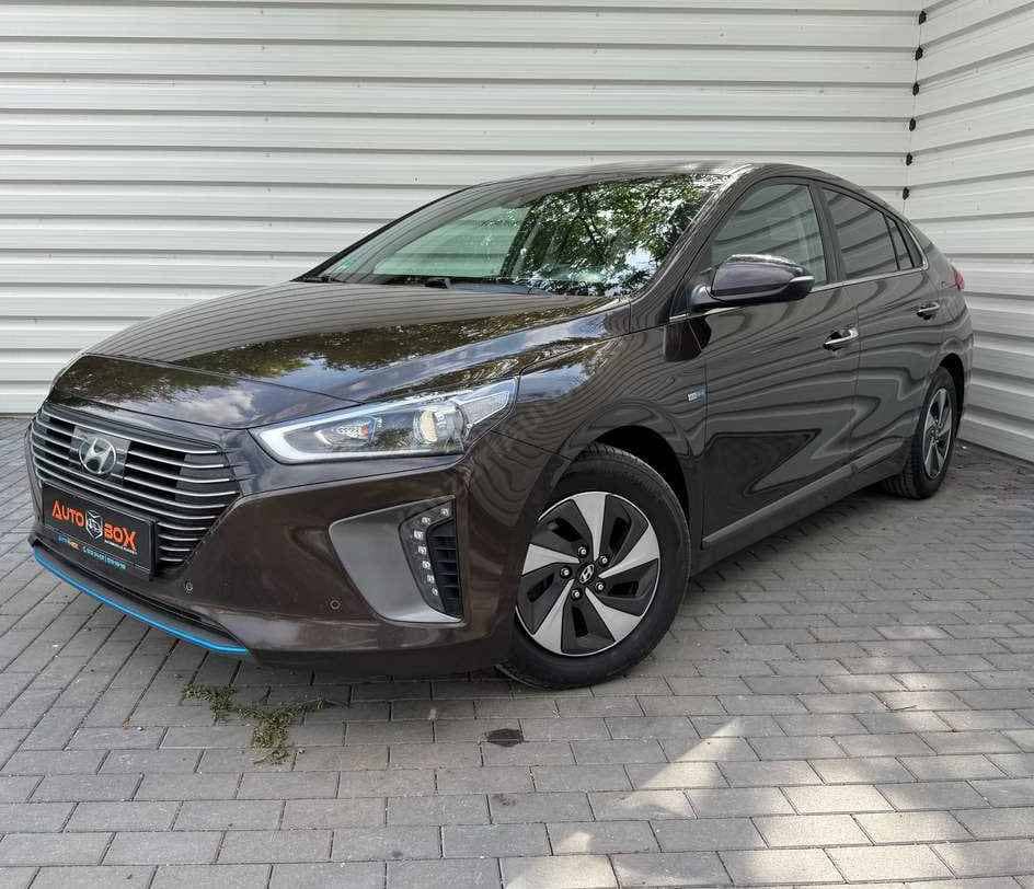 Hyundai IONIQ