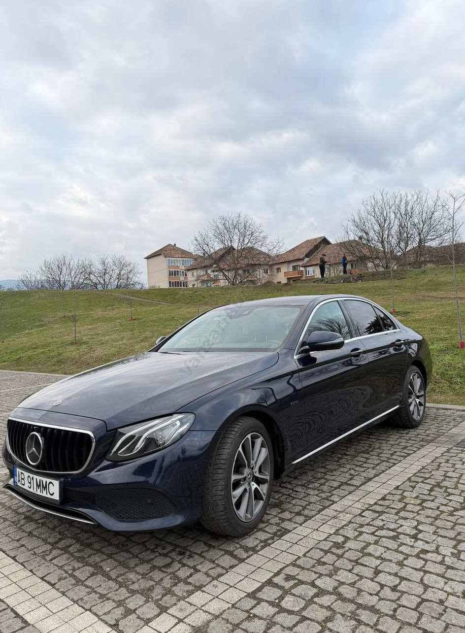 Mercedes-Benz E
