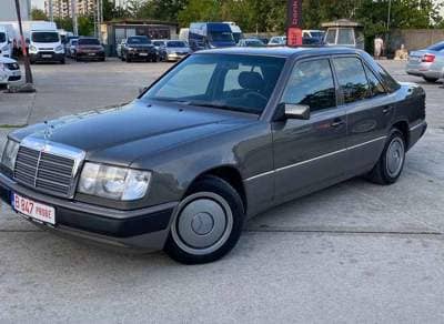 Mercedes-Benz W124
