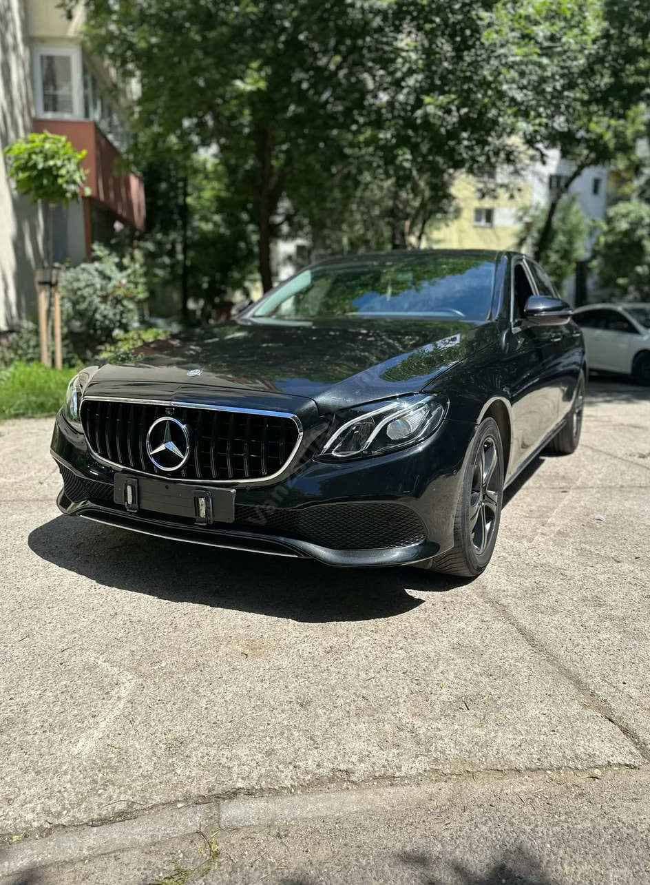 Mercedes-Benz E