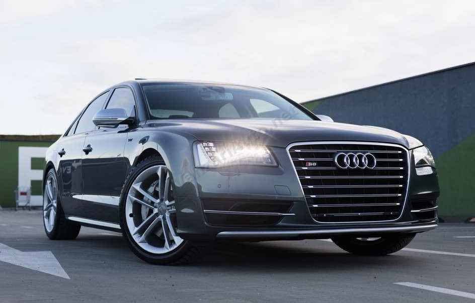 Audi S8