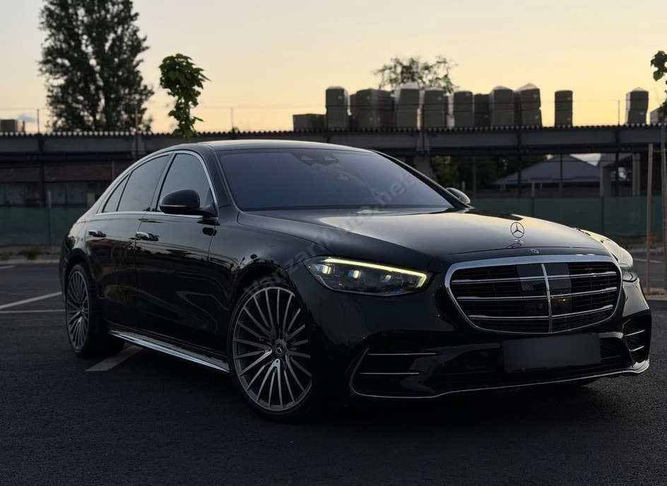 Mercedes-Benz S