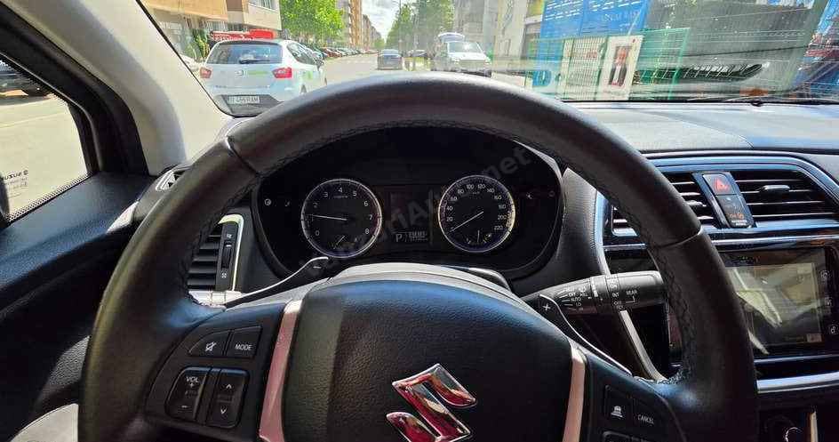 Suzuki SX4