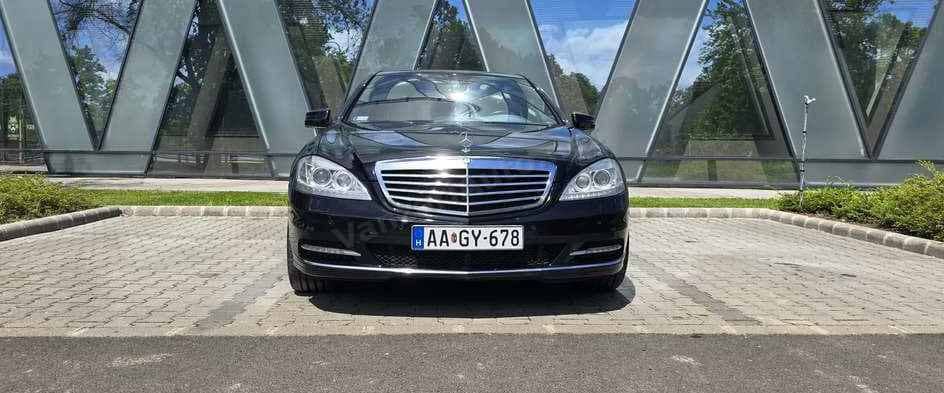Mercedes-Benz S