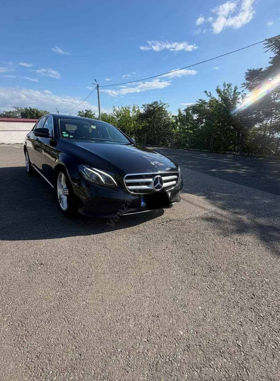 Mercedes-Benz E