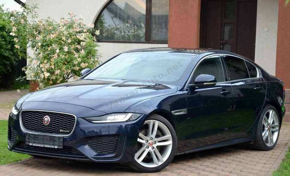 Jaguar XE