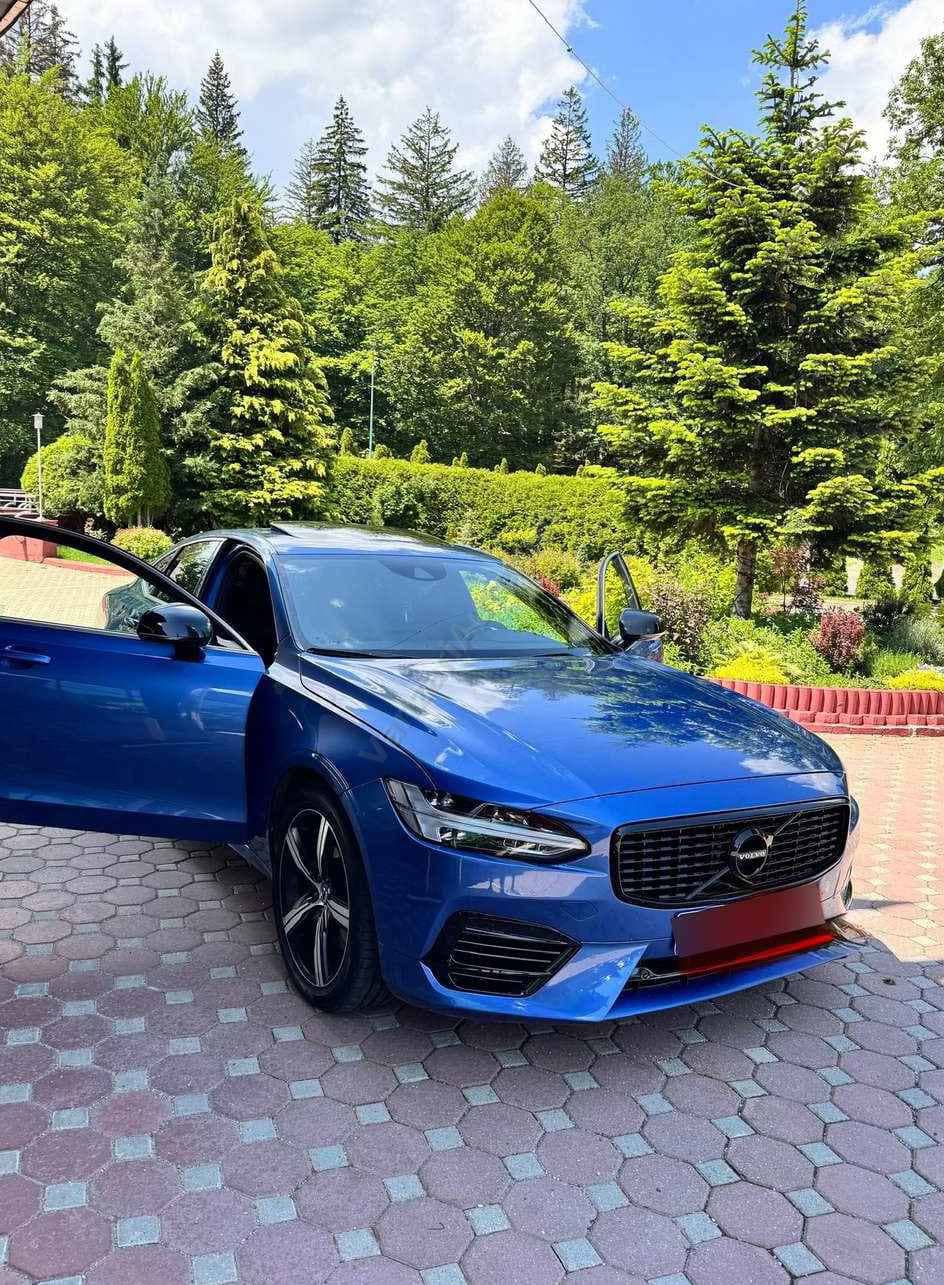 Volvo S90