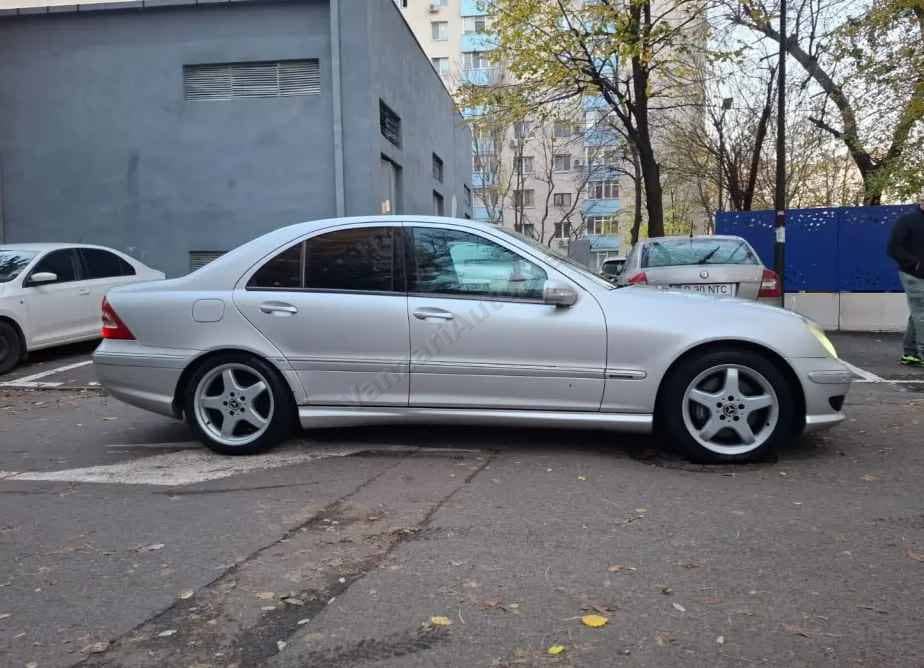 Mercedes-Benz A