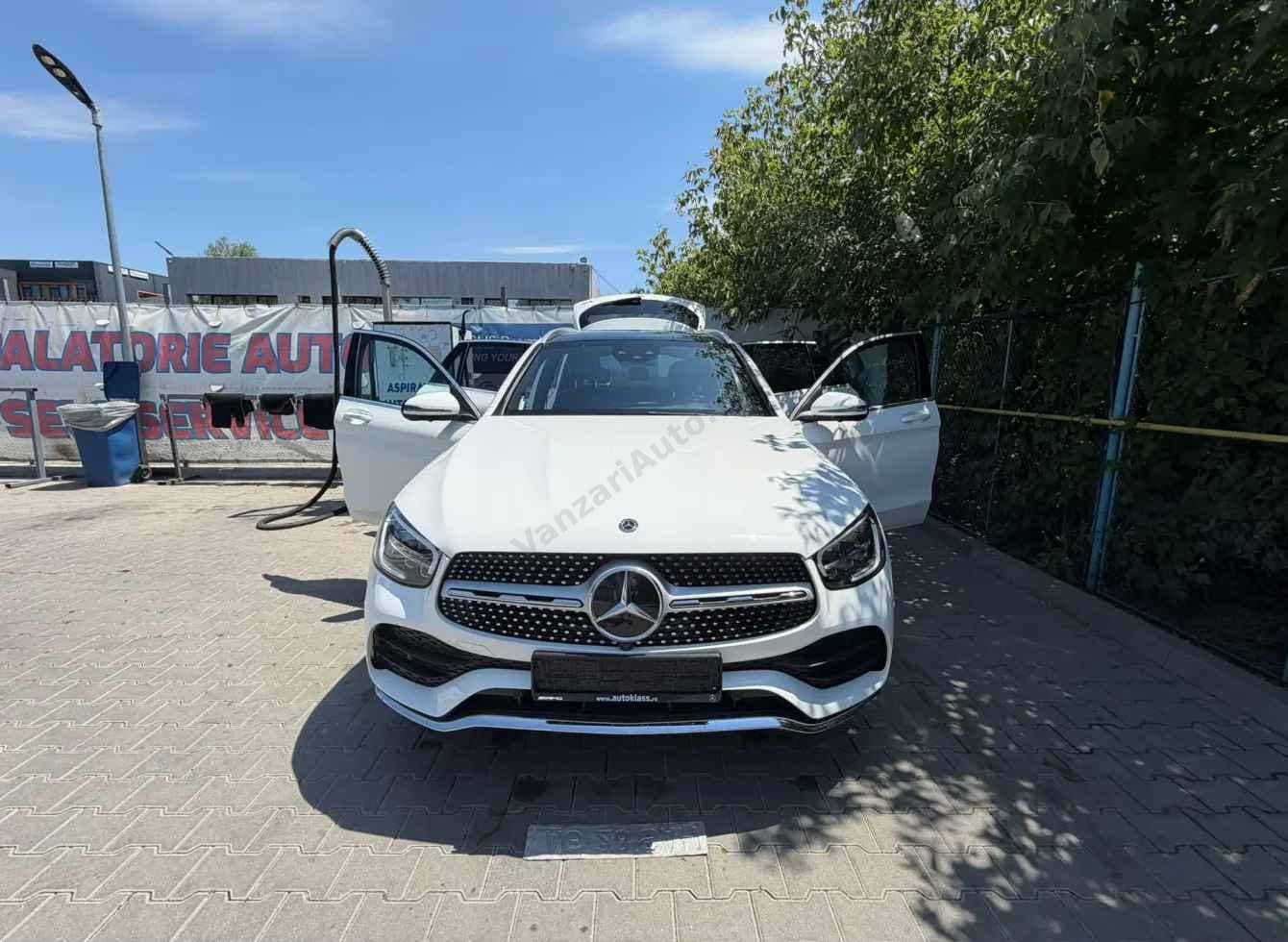 Mercedes-Benz G