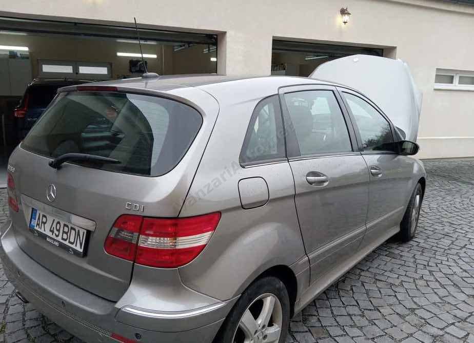 Mercedes-Benz B
