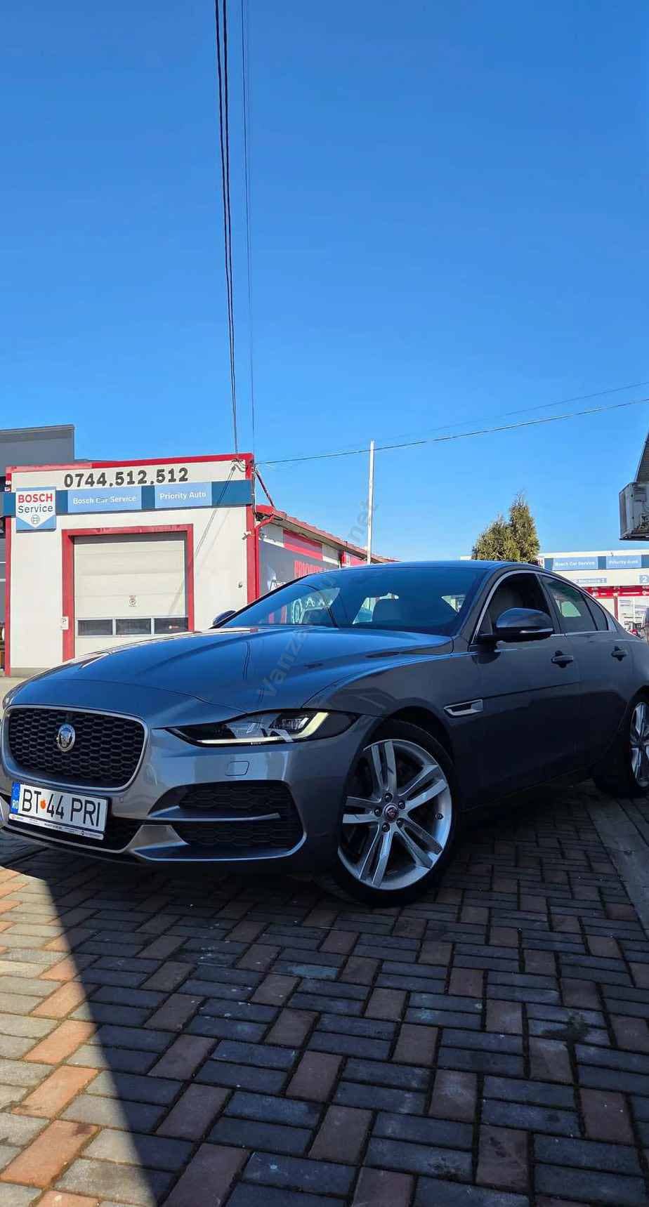 Jaguar XE