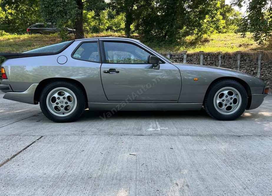Porsche 924
