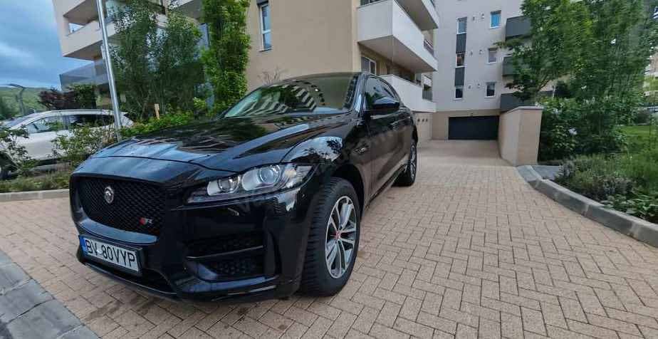 Jaguar F-Pace