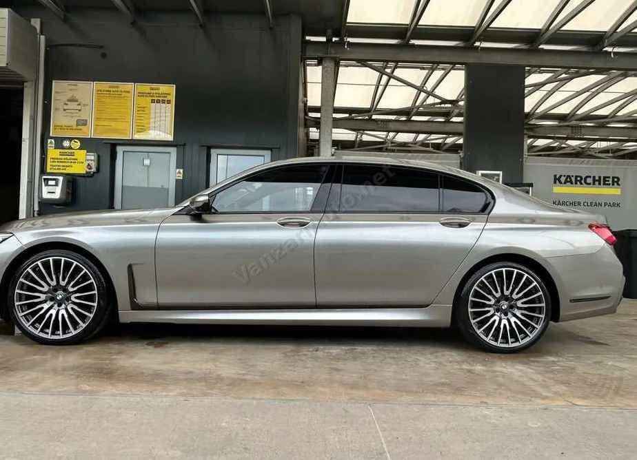 BMW Seria 7