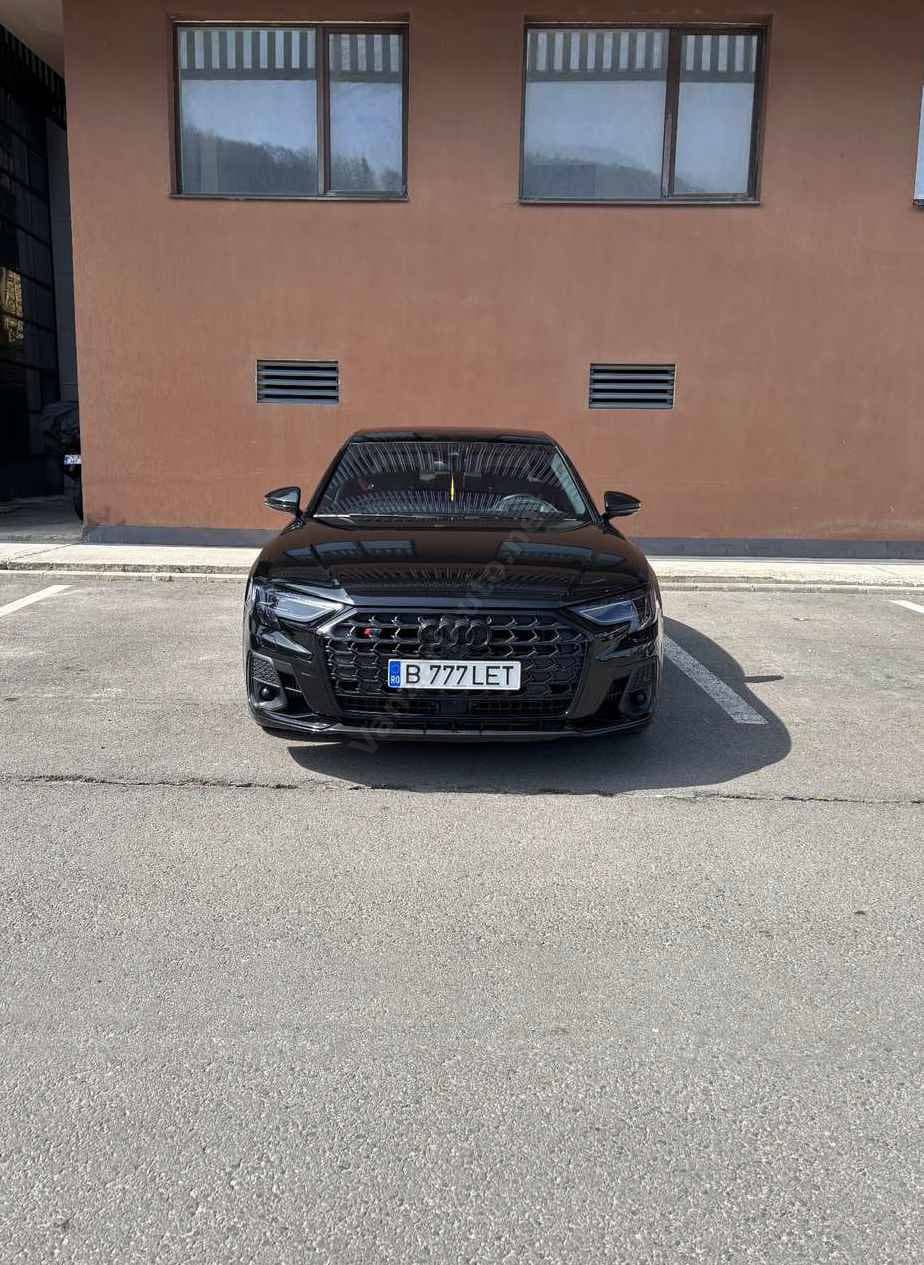 Audi S8