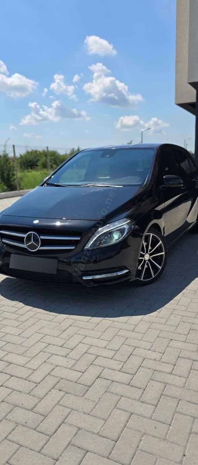 Mercedes-Benz B