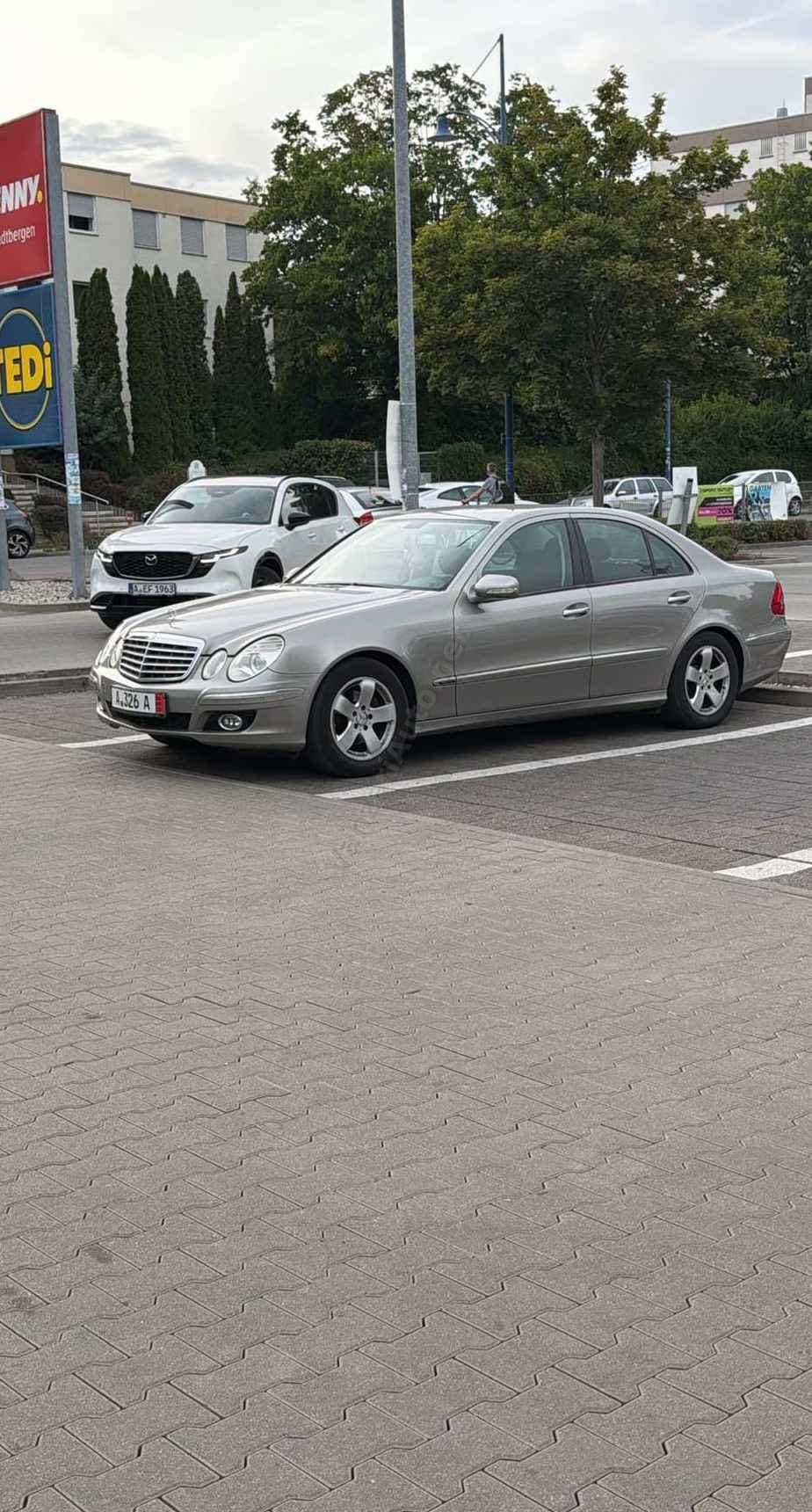 Mercedes-Benz E