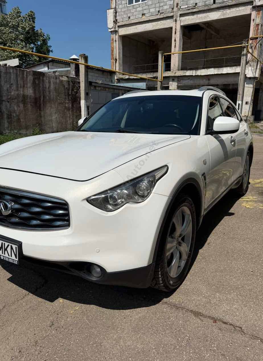 Infiniti FX 37