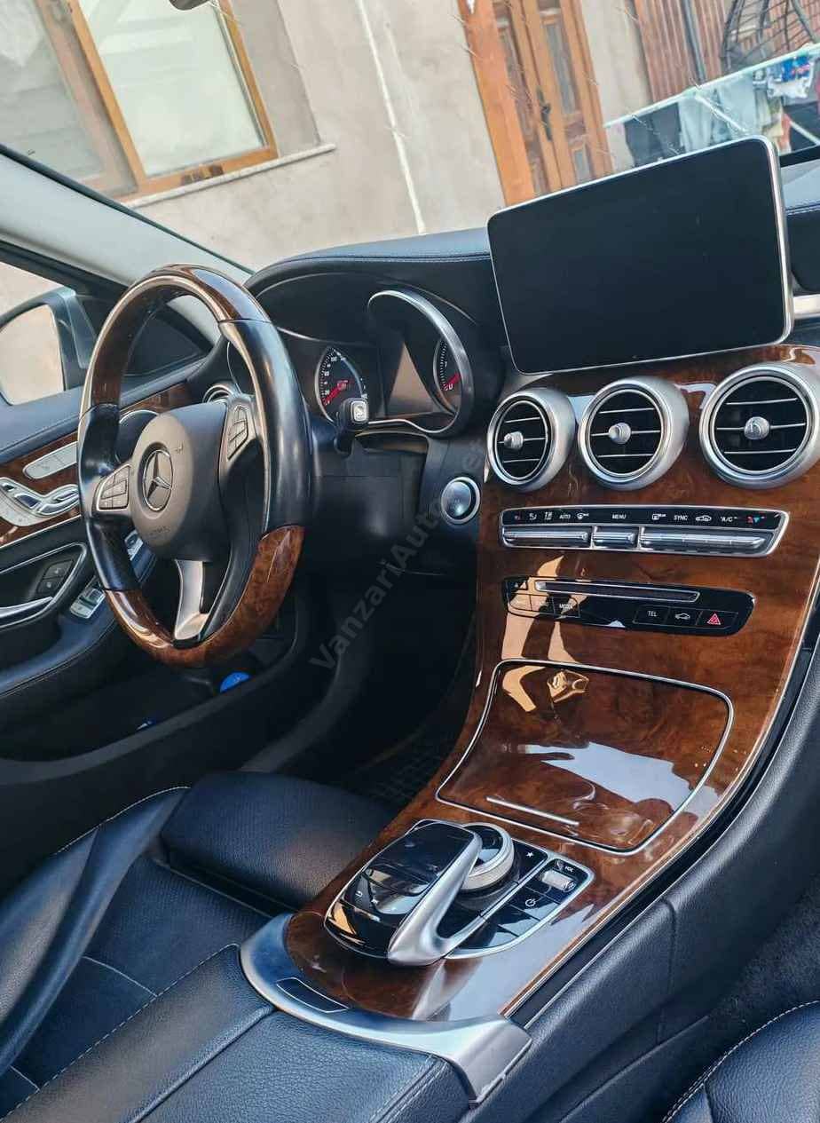 Mercedes-Benz C