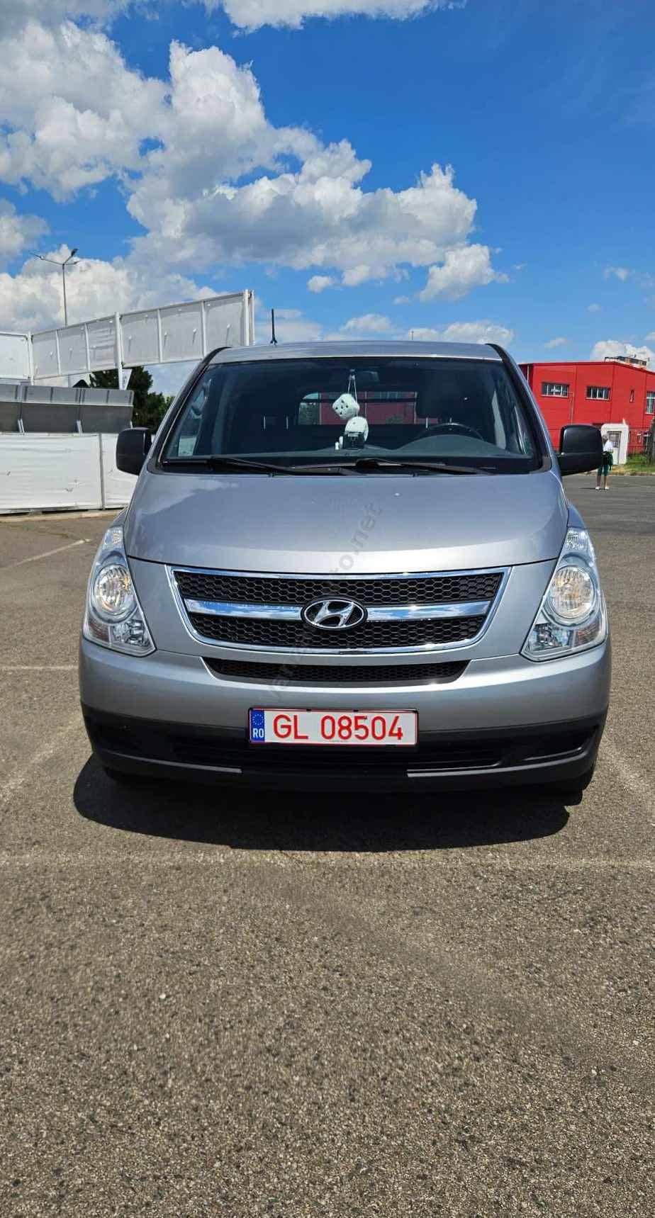 Hyundai H-1