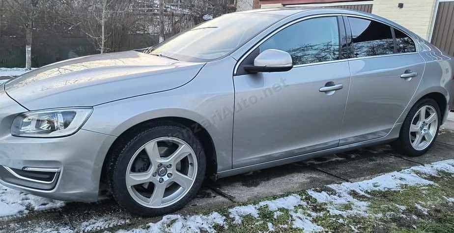 Volvo S60